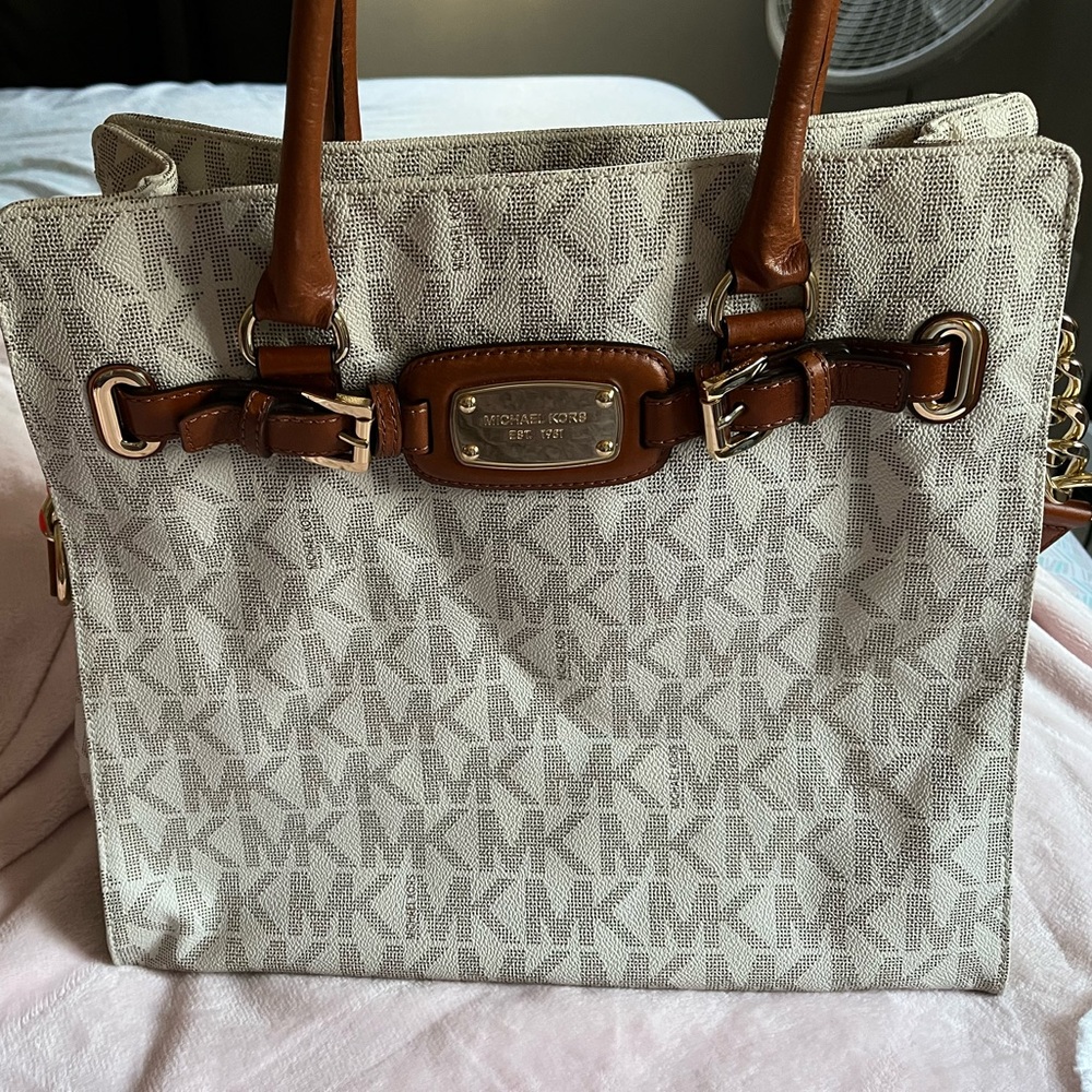Micheal Kors Hamilton Bag